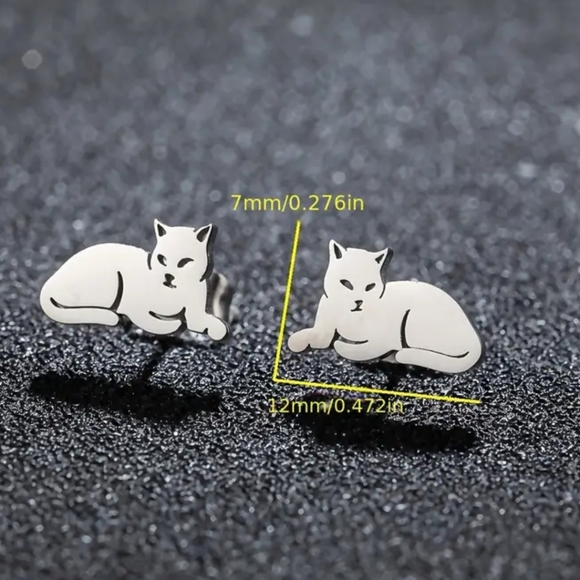 SLEEPY CAT  Stainless steel stud earrings - Picture 2 of 2
